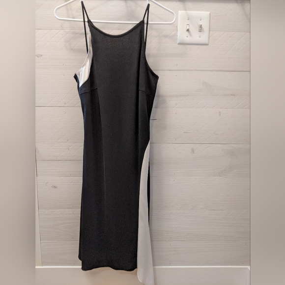 Jump Dresses & Skirts - 🔳 Jump Apparel Co. Women's Black & White Asymmetrical dress; Size: 9/10
